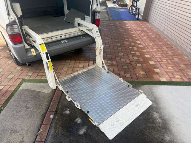 Nissan Vanette 8