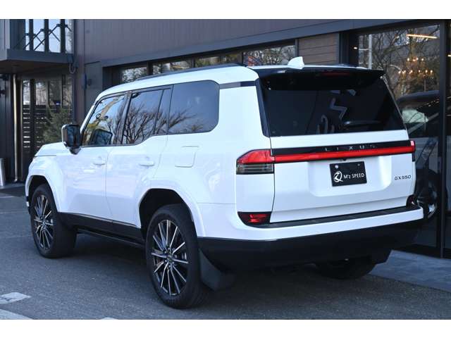 Lexus GX 6