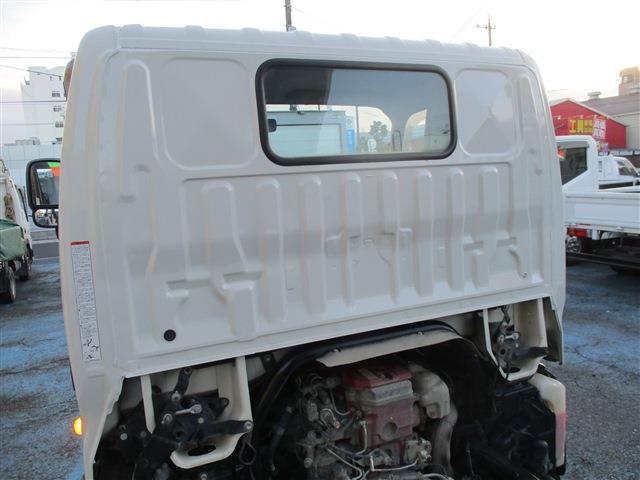 Hino Dutro 8