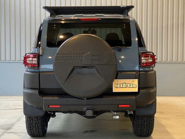 Toyota FJ Cruiser 12