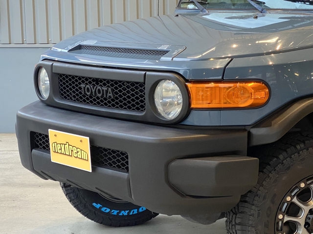 Toyota FJ Cruiser 4