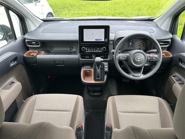 Toyota Sienta 6