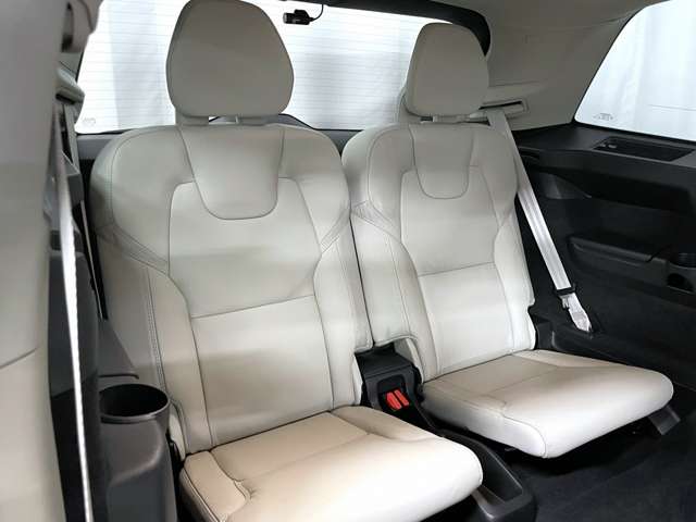 Volvo XC90 12