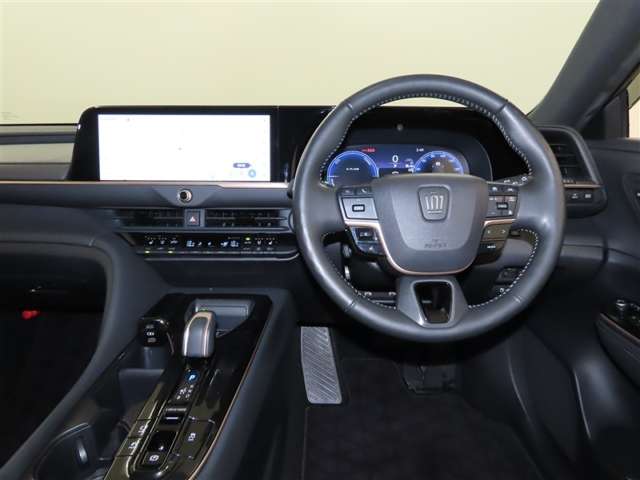 Toyota Crown Sport 12