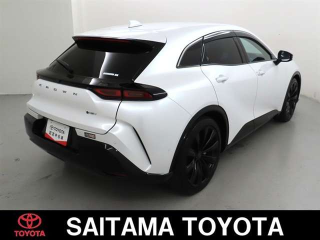 Toyota Crown Sport 8