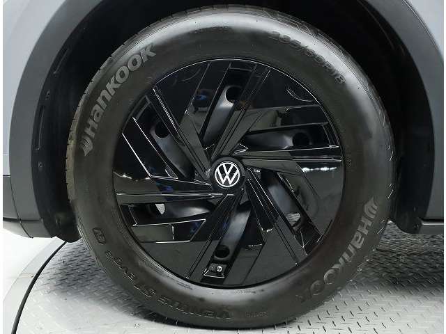 Volkswagen ID.4 7