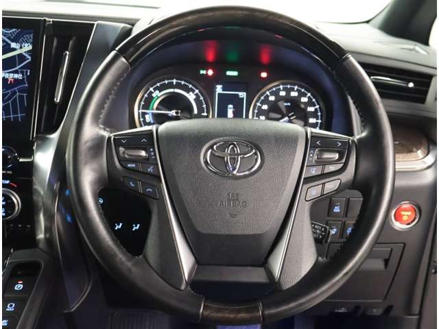 Toyota Alphard 6