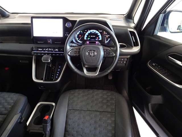Toyota Voxy 5
