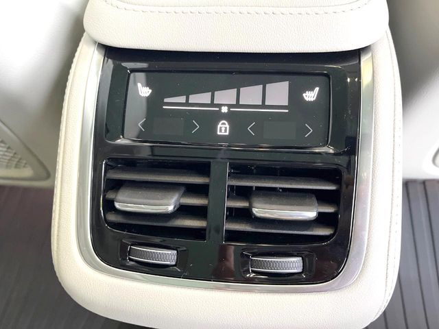 Volvo XC90 8