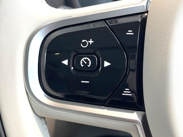 Volvo XC90 9
