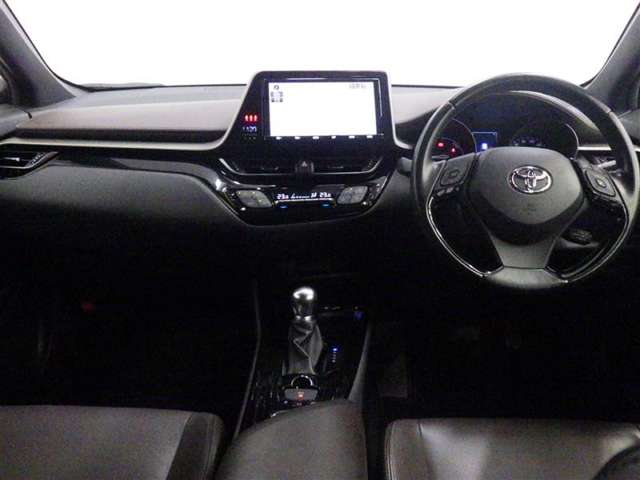 Toyota C-HR 6