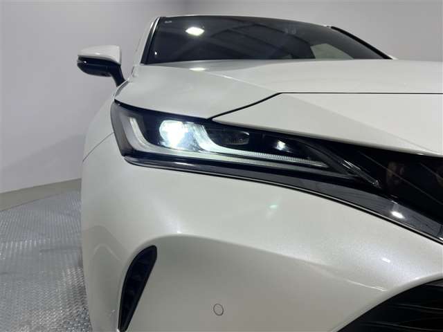 Toyota Harrier 3