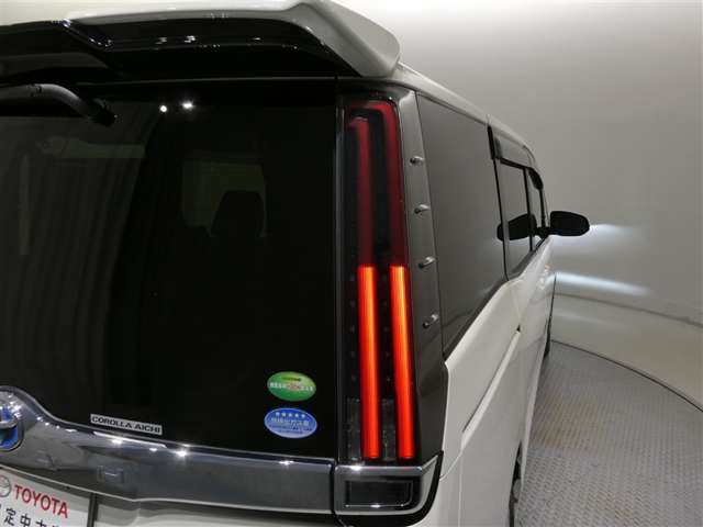 Toyota Noah 11