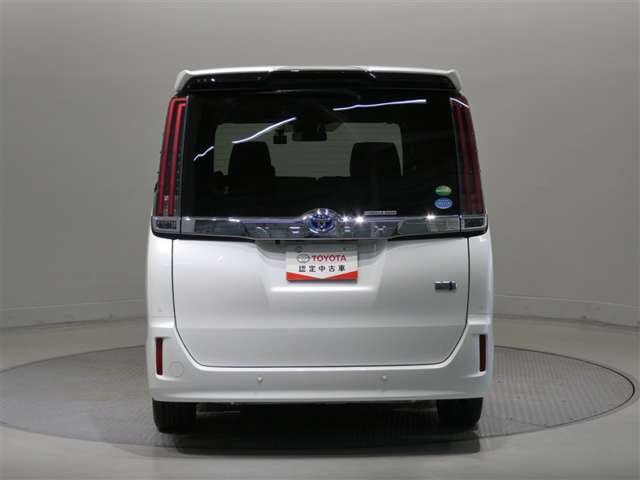 Toyota Noah 6