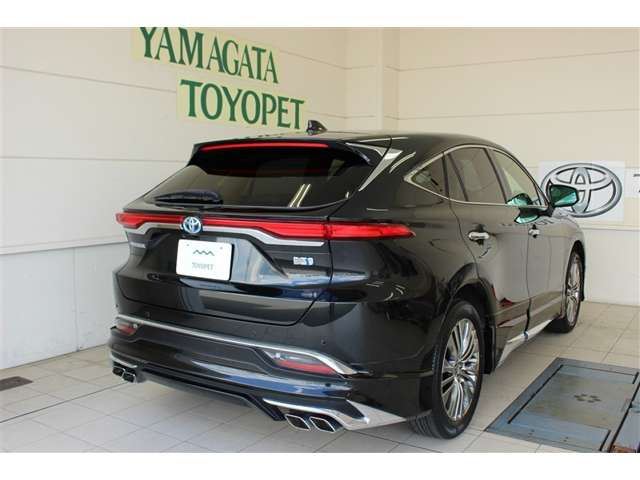Toyota Harrier 3