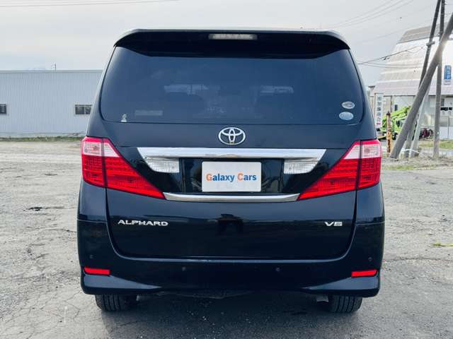 Toyota Alphard 6
