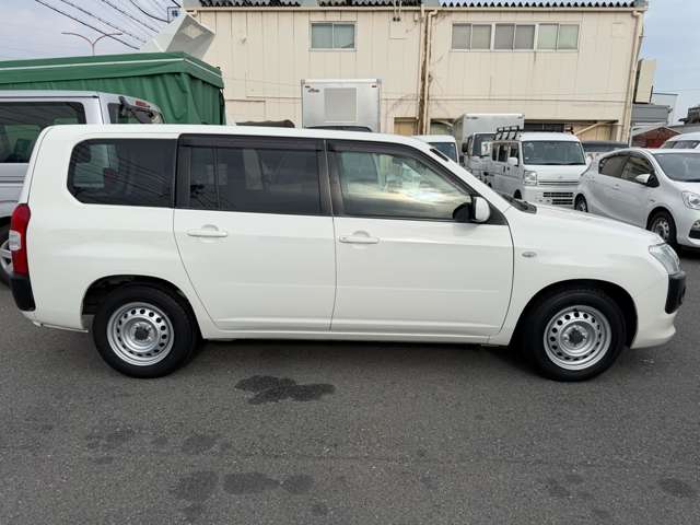 Toyota Succeed Van 6