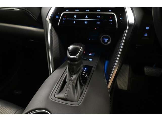 Toyota Harrier 10
