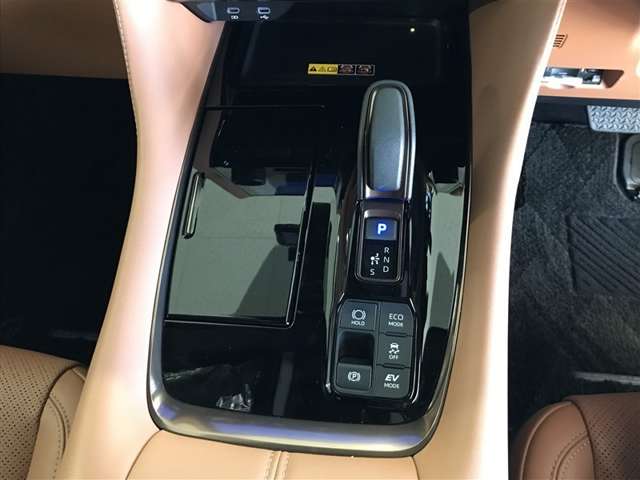 Toyota Vellfire 12