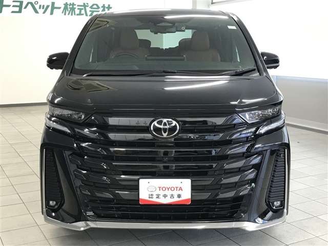 Toyota Vellfire 2