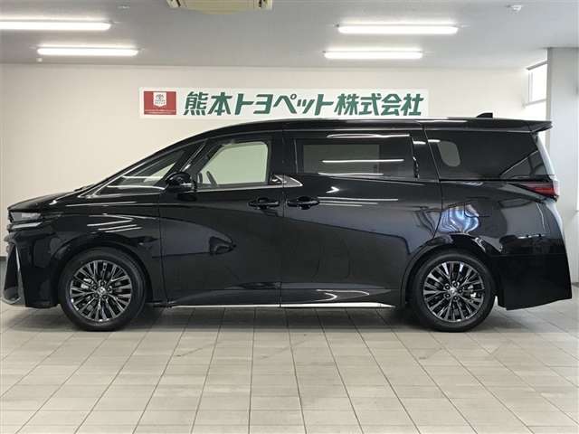 Toyota Vellfire 3