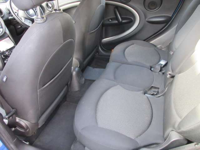MINI Crossover 9