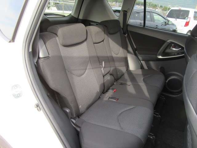 Toyota RAV4 11