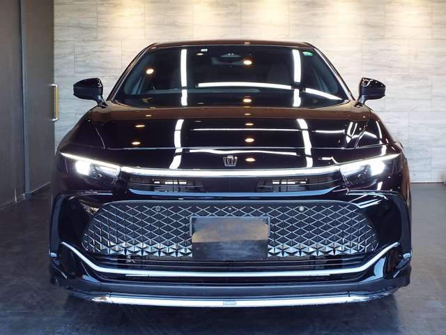 Toyota Crown Crossover 7