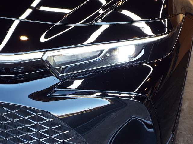 Toyota Crown Crossover 8