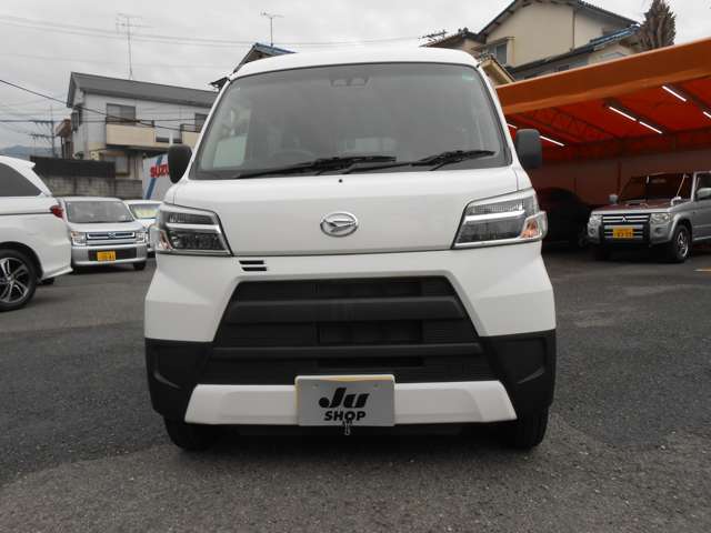 Daihatsu Hijet Cargo 2