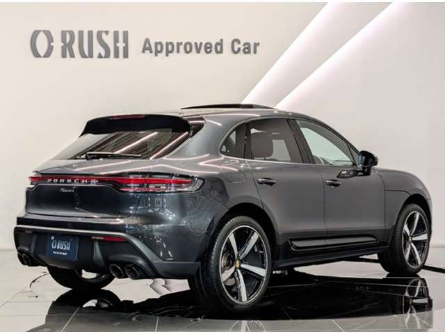 Porsche Macan 4