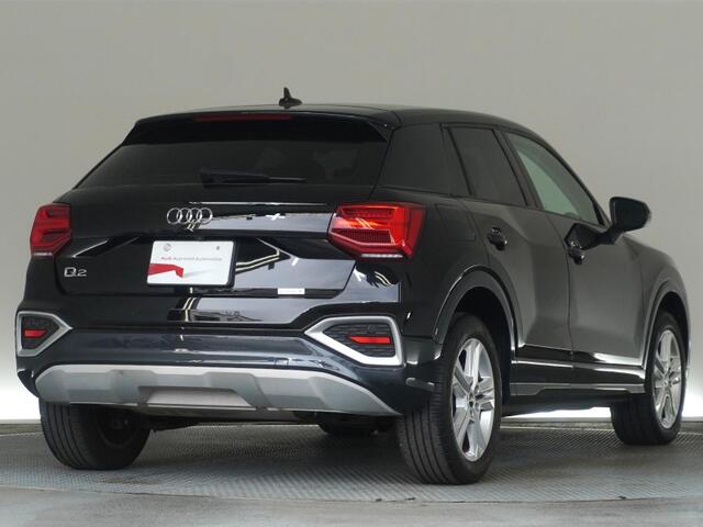 Audi Q2 4
