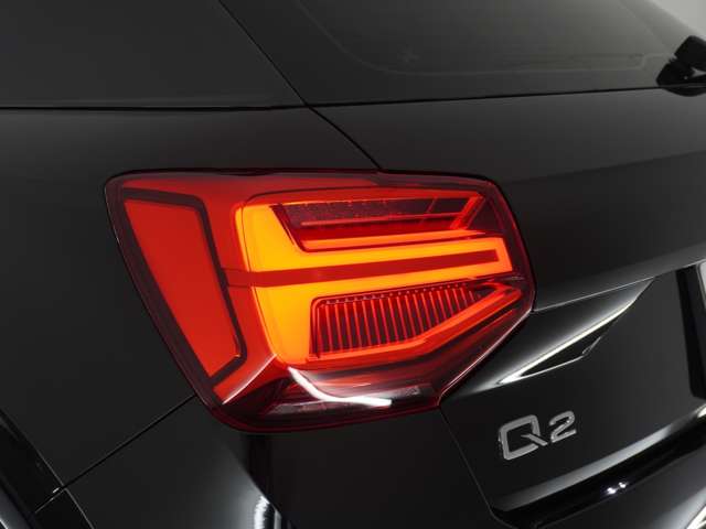 Audi Q2 9