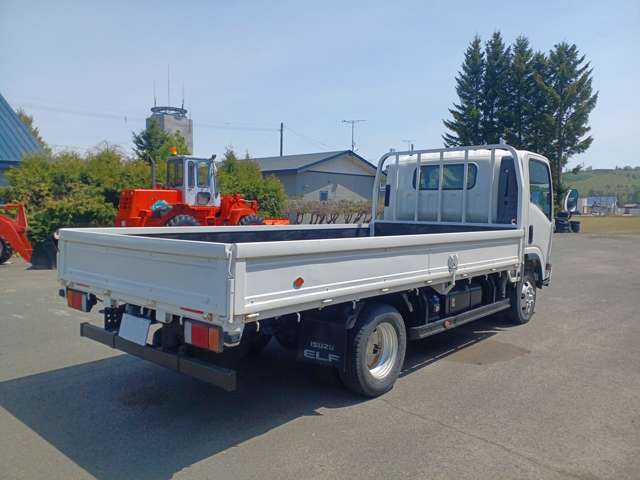 Isuzu Elf 5