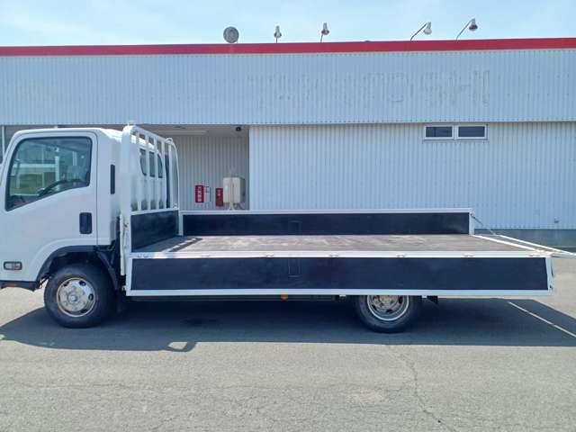 Isuzu Elf 8