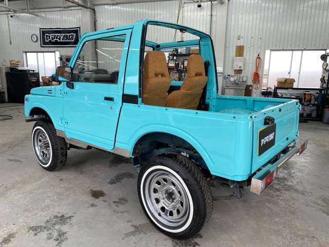 Suzuki Jimny 12