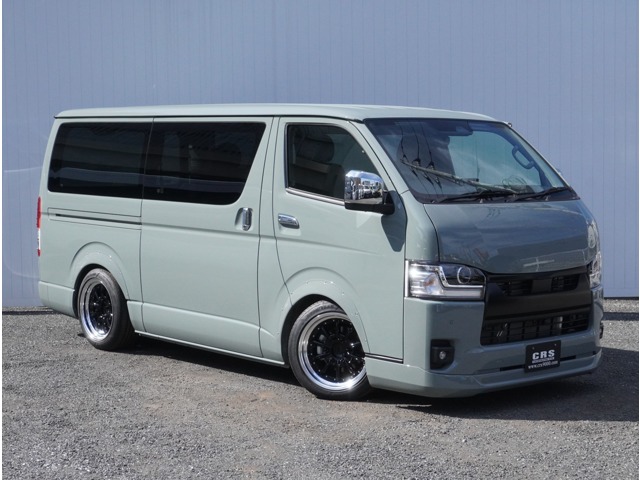 Toyota Hiace Van 5