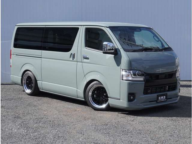 Toyota Hiace Van 6