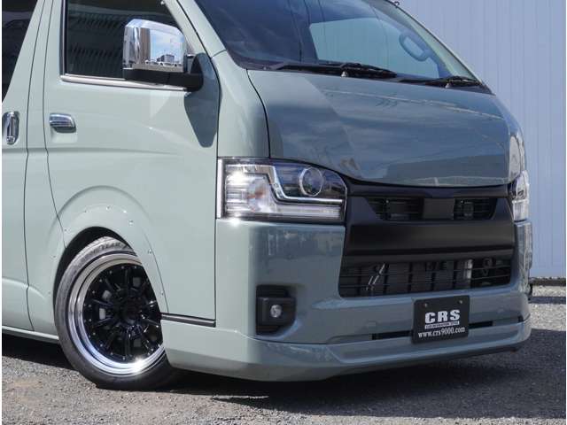 Toyota Hiace Van 9