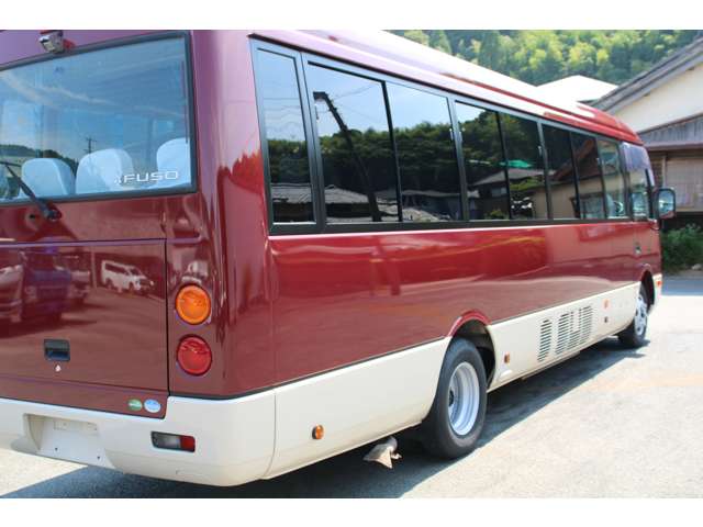 Mitsubishi Fuso Rosa 10