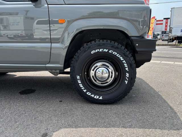 Suzuki Jimny 4