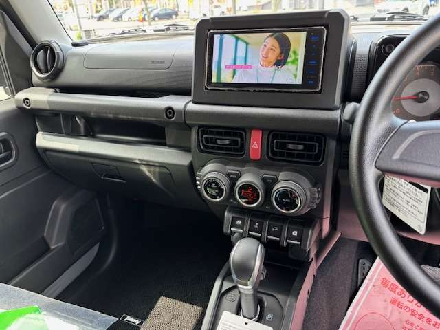 Suzuki Jimny 10