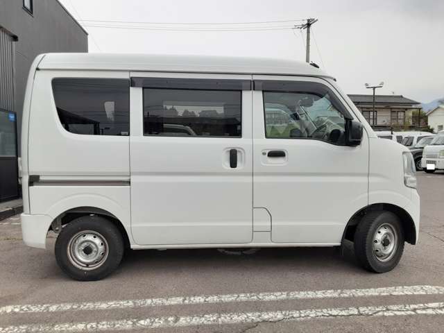 Suzuki Every 9