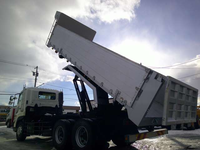 Hino Profia 5