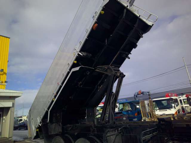 Hino Profia 10