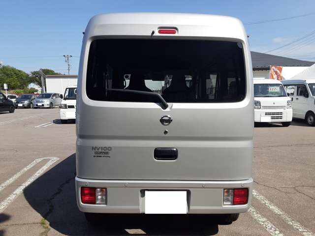 Nissan NV100 Clipper 7