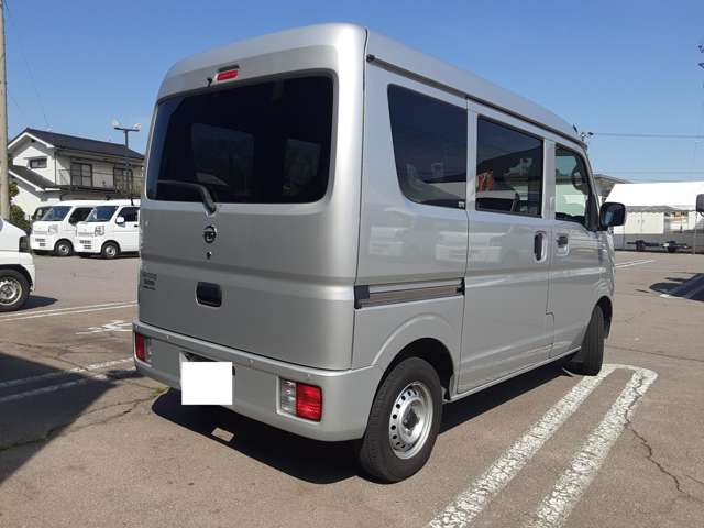 Nissan NV100 Clipper 8