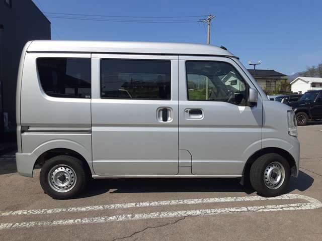 Nissan NV100 Clipper 9