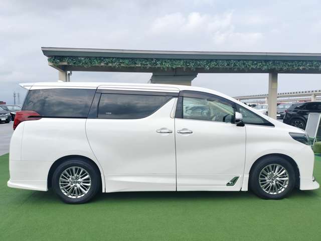 Toyota Alphard 11