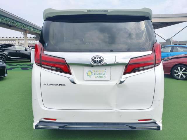 Toyota Alphard 9